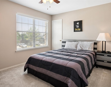 2313 Tisbury Way - Photo Thumbnail 6