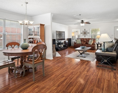 2313 Tisbury Way - Photo Thumbnail 20