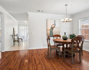 2313 Tisbury Way - Photo Thumbnail 3