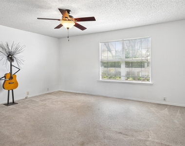 2313 Tisbury Way - Photo Thumbnail 8
