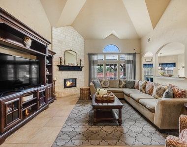 4532 Tacoma Terrace - Photo Thumbnail 5