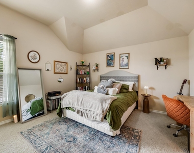 4532 Tacoma Terrace - Photo Thumbnail 18