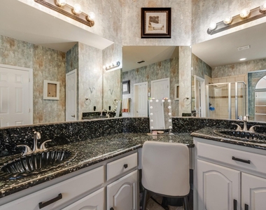 4532 Tacoma Terrace - Photo Thumbnail 12
