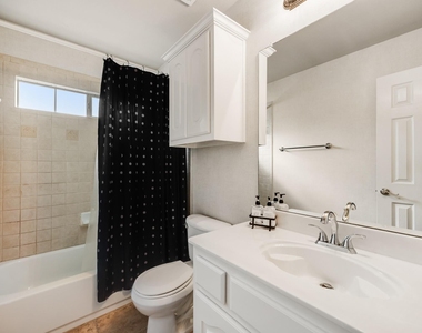4532 Tacoma Terrace - Photo Thumbnail 16