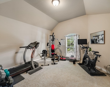 4532 Tacoma Terrace - Photo Thumbnail 17