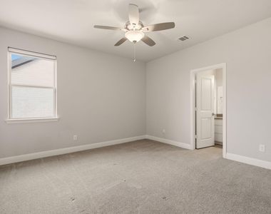 1014 Devonshire Drive - Photo Thumbnail 20