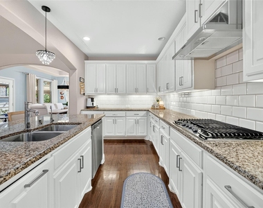852 Countryside Way - Photo Thumbnail 11