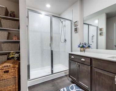 1209 Fieldstone Court - Photo Thumbnail 12