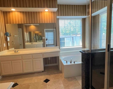 4203 Iron Lane - Photo Thumbnail 21
