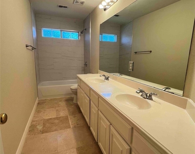 4203 Iron Lane - Photo Thumbnail 12