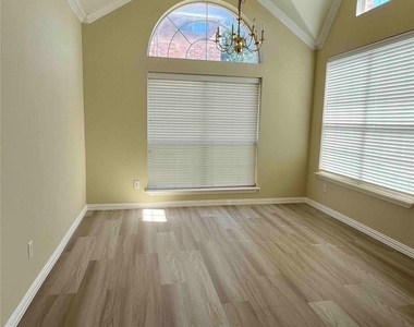 4203 Iron Lane - Photo Thumbnail 5