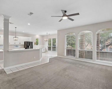 505 Northwood Trail - Photo Thumbnail 11