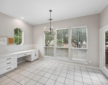 505 Northwood Trail - Photo Thumbnail 4