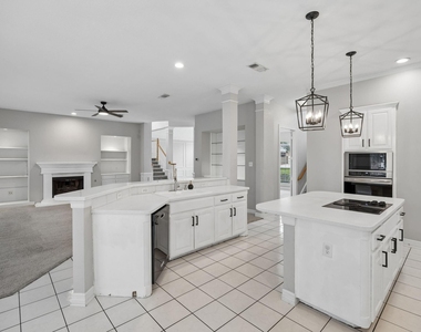 505 Northwood Trail - Photo Thumbnail 6