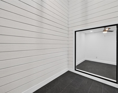 2925 Allister Street - Photo Thumbnail 12