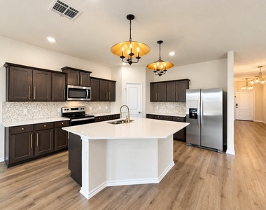 147 Mapleoak Drive - Photo Thumbnail 11