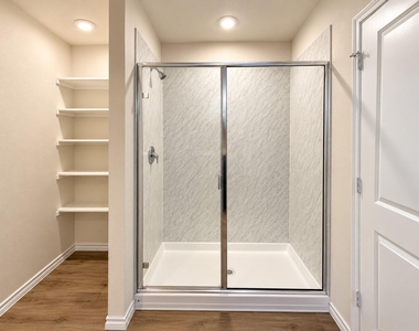 147 Mapleoak Drive - Photo Thumbnail 17