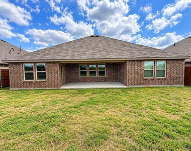 147 Mapleoak Drive - Photo Thumbnail 23