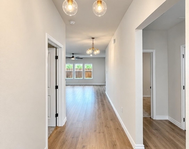147 Mapleoak Drive - Photo Thumbnail 1