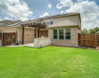 1060 Enchanted Rock Drive - Photo Thumbnail 23
