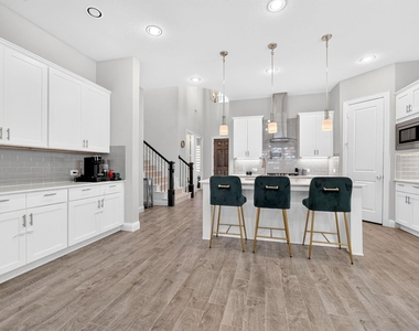 12789 Royal Oaks Lane - Photo Thumbnail 21