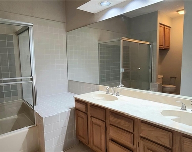 1722 Ascension Point Drive - Photo Thumbnail 11