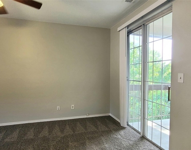 1722 Ascension Point Drive - Photo Thumbnail 10