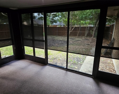 218 Buffalo Creek Drive - Photo Thumbnail 20