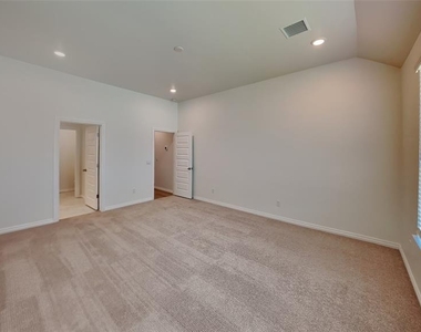 2513 Kathleens Crossing - Photo Thumbnail 7