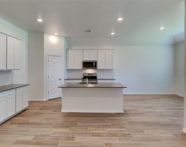 2513 Kathleens Crossing - Photo Thumbnail 2