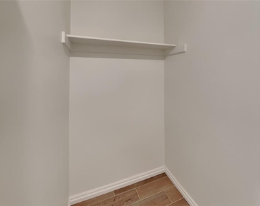 2513 Kathleens Crossing - Photo Thumbnail 15