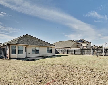 11121 Sw 41st Place - Photo Thumbnail 18