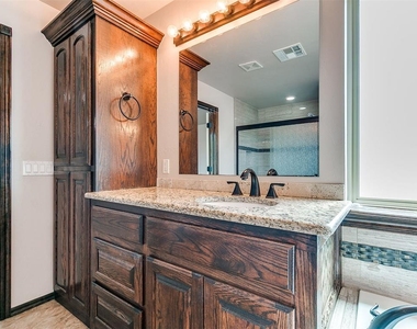 613 Sw 7th St - Photo Thumbnail 17