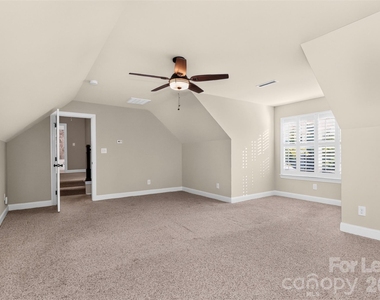 20031 Northport Drive - Photo Thumbnail 31