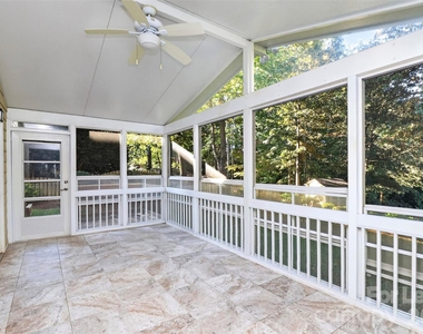 20031 Northport Drive - Photo Thumbnail 34