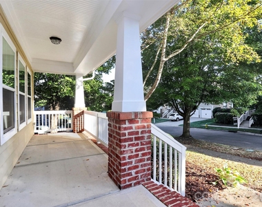 20031 Northport Drive - Photo Thumbnail 5