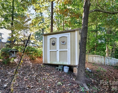 20031 Northport Drive - Photo Thumbnail 37