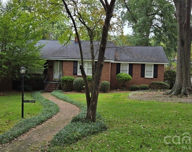 130 W Oak Street - Photo Thumbnail 21