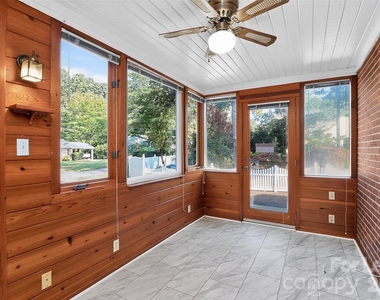 130 W Oak Street - Photo Thumbnail 7