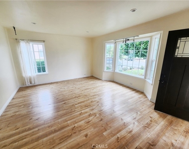 3255 Hempstead - Photo Thumbnail 2