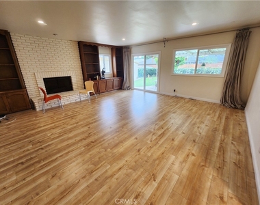 3255 Hempstead - Photo Thumbnail 11