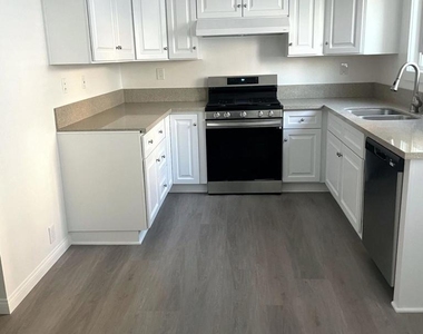 5230 W Wooley Road - Photo Thumbnail 8
