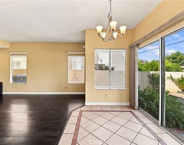 7436 Bobbyboyar Avenue - Photo Thumbnail 14