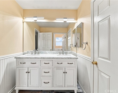 7436 Bobbyboyar Avenue - Photo Thumbnail 31