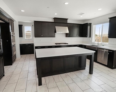 28851 28851 Wyatt Ct - Photo Thumbnail 4