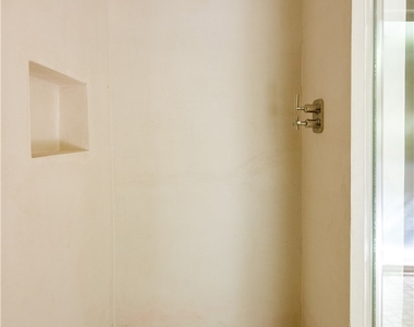 12049 Iredell Street - Photo Thumbnail 35