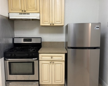 1500 W 60th Street - Photo Thumbnail 5