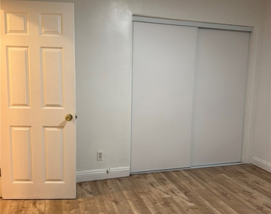 1500 W 60th Street - Photo Thumbnail 4
