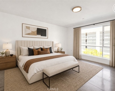 285 W 6th Street - Photo Thumbnail 10