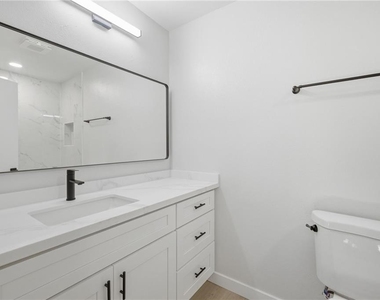 2351 Sutter Way - Photo Thumbnail 26